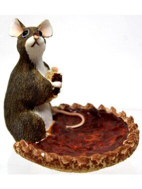 Mouse With Tart Figurine By Munro 1994 Collectible MM/10300 #S-2